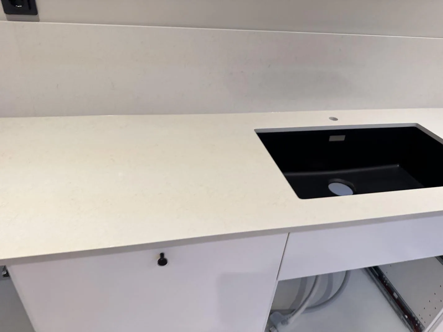 Køkkenbordplade i Silestone Linen Cream, Svedala – billede 8