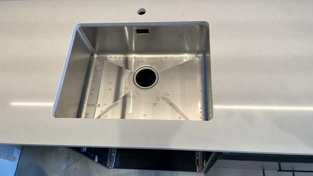 Køkkenbordplade i Silestone Linen Cream, Tomelilla – billede 6
