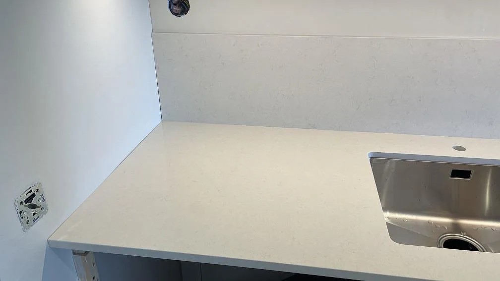 Køkkenbordplade i Silestone Linen Cream, Tomelilla – billede 7