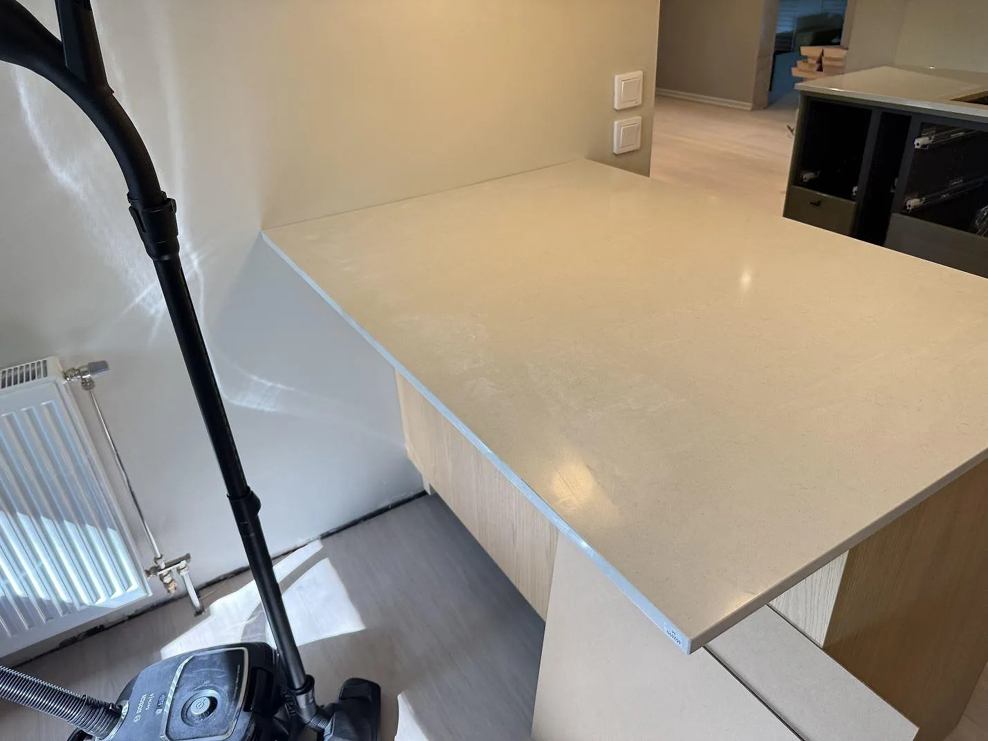 Køkkenbordplade i Silestone Linen Cream, Veberöd – billede 8