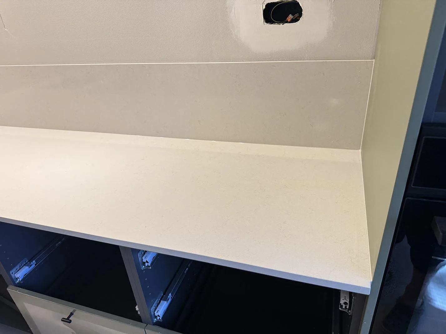 Køkkenbordplade i Silestone Linen Cream, Veberöd – billede 6