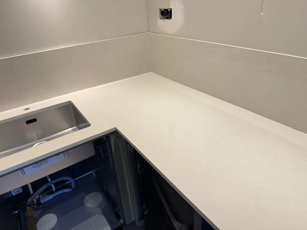 Køkkenbordplade i Silestone Linen Cream, Veberöd – billede 5