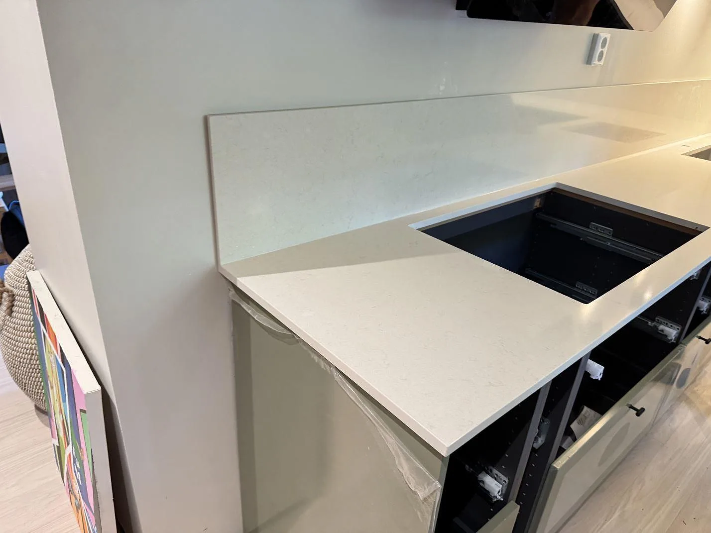 Køkkenbordplade i Silestone Linen Cream, Veberöd – billede 2