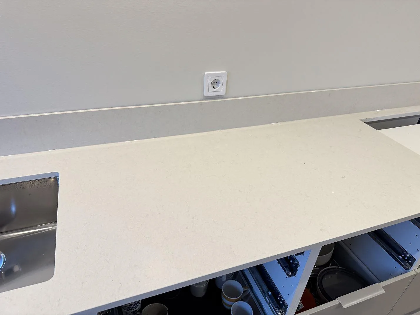 Køkkenbordplade i Silestone Linen Cream, Vintrie – billede 6