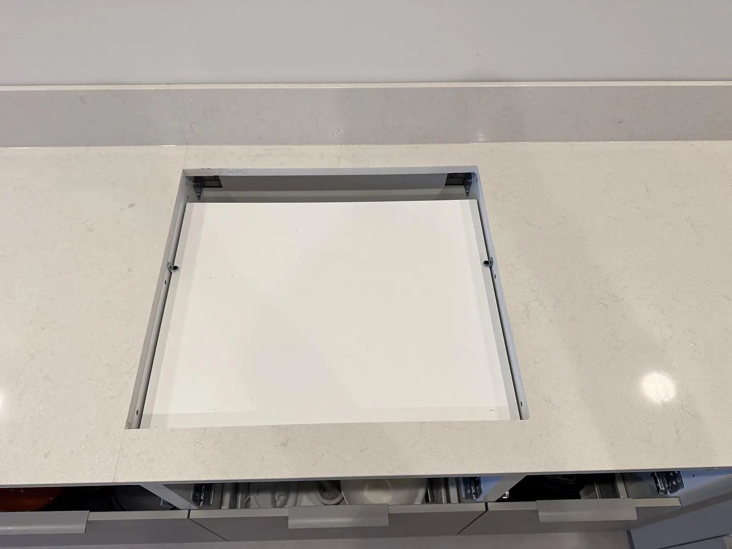Køkkenbordplade i Silestone Linen Cream, Vintrie – billede 5