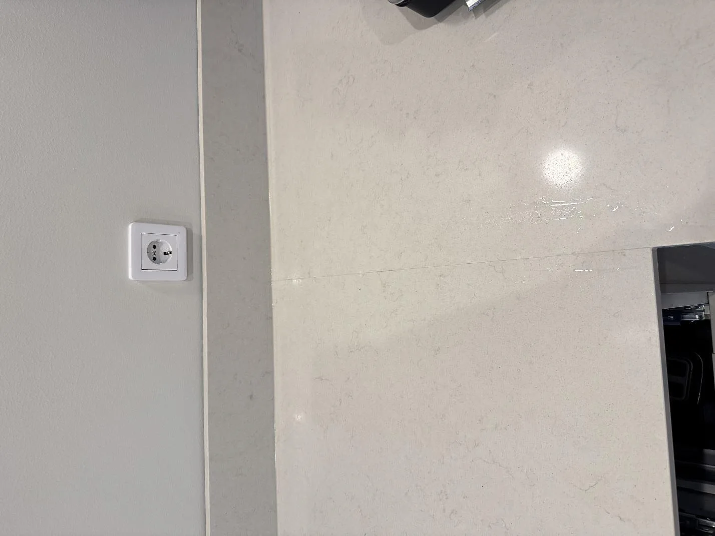 Køkkenbordplade i Silestone Linen Cream, Vintrie – billede 7
