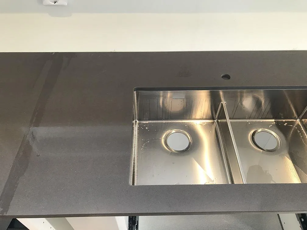 Køkkenbordplade i Silestone Marengo, Nyhamnsläge – billede 8