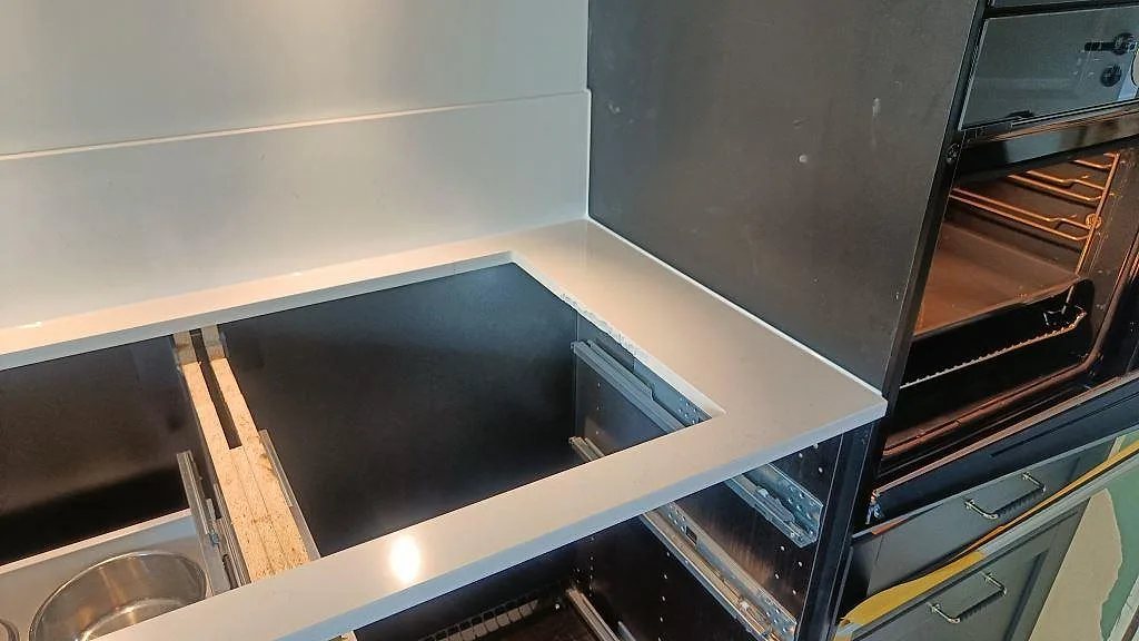 Køkkenbordplade i Silestone Miami Vena, bunkeflostrand – billede 6