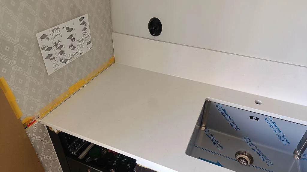 Køkkenbordplade i Silestone Miami Vena, bunkeflostrand – billede 3