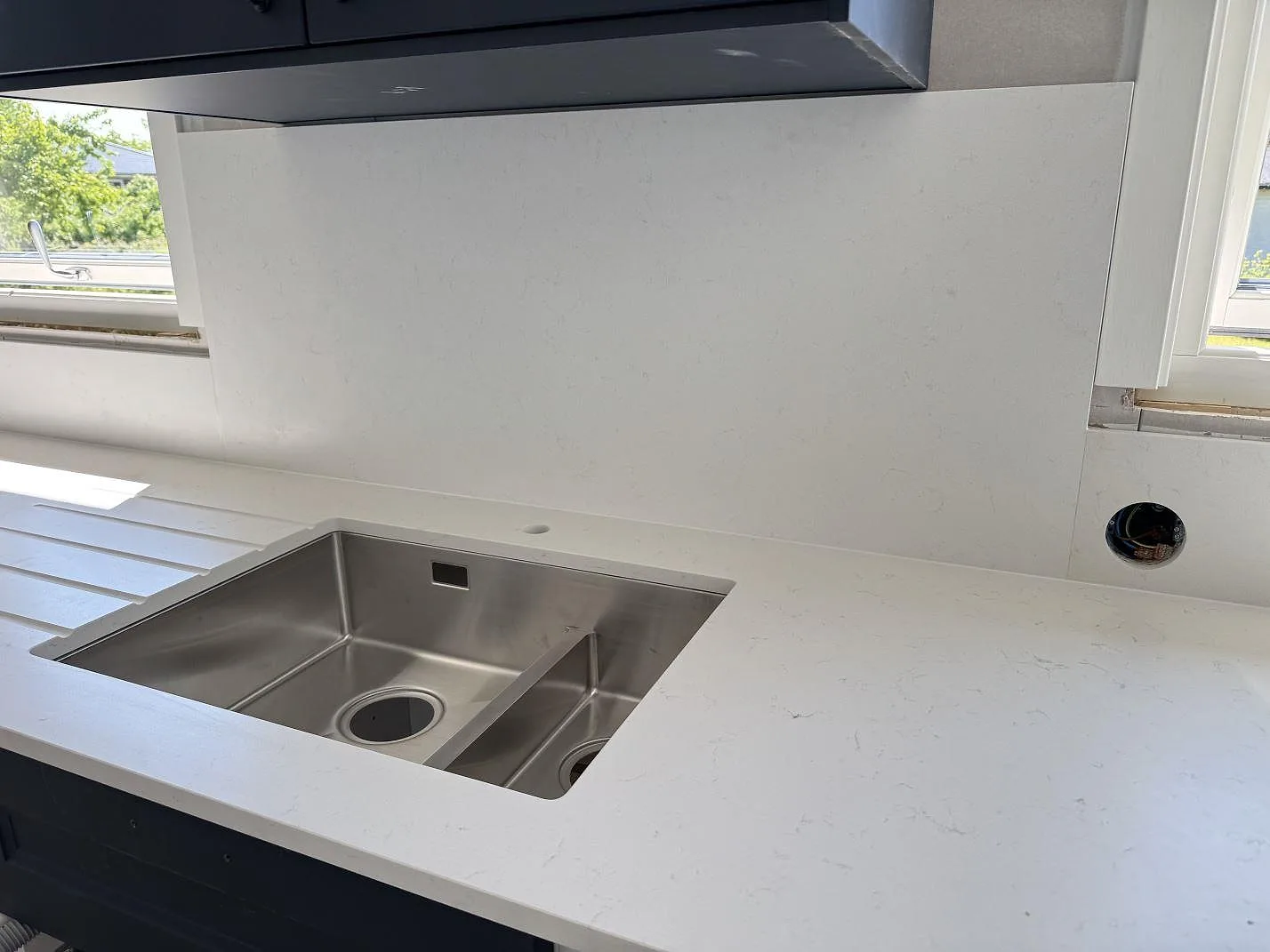 Køkkenbordplade i Silestone Miami Vena, Vara – billede 2