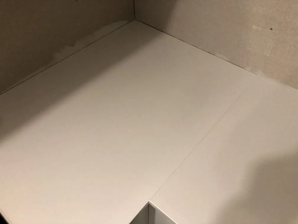 Køkkenbordplade i Silestone Miami White, Gantofta – billede 2