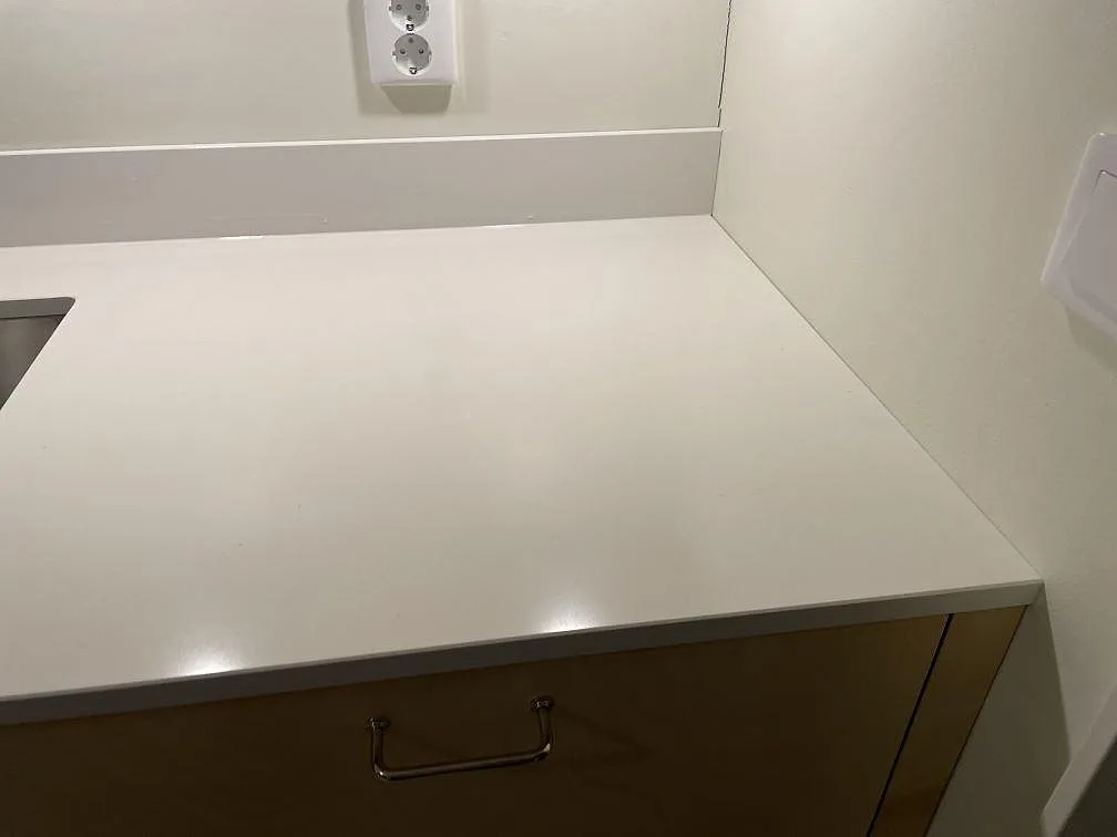 Køkkenbordplade i Silestone Miami White, Göteborg – billede 6