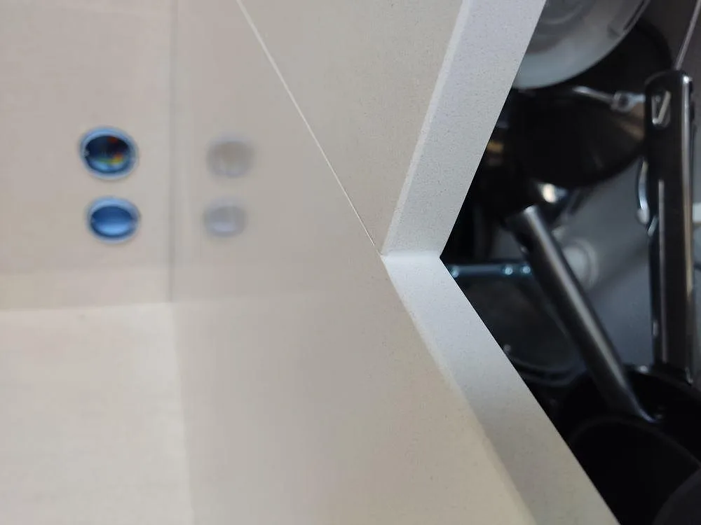 Køkkenbordplade i Silestone Miami White, Göteborg – billede 2