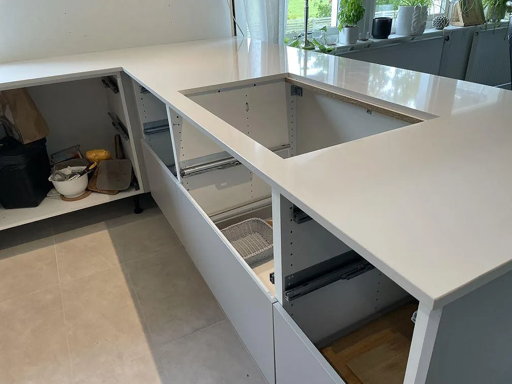 Køkkenbordplade i Silestone Miami White, Lyckeby – billede 3