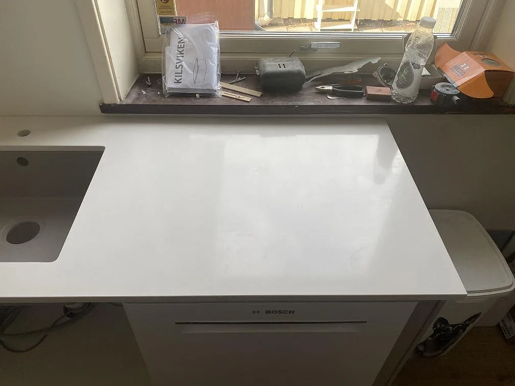 Køkkenbordplade i Silestone Miami White, Påarp – billede 2