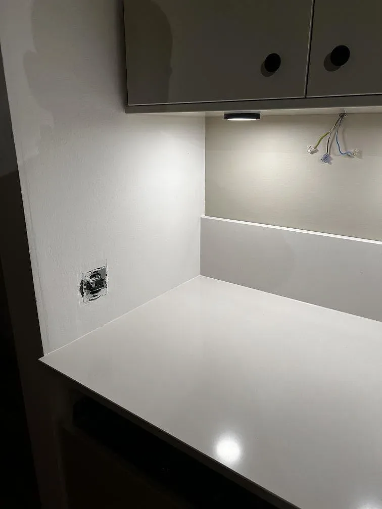 Køkkenbordplade i Silestone Miami White, Trelleborg – billede 4