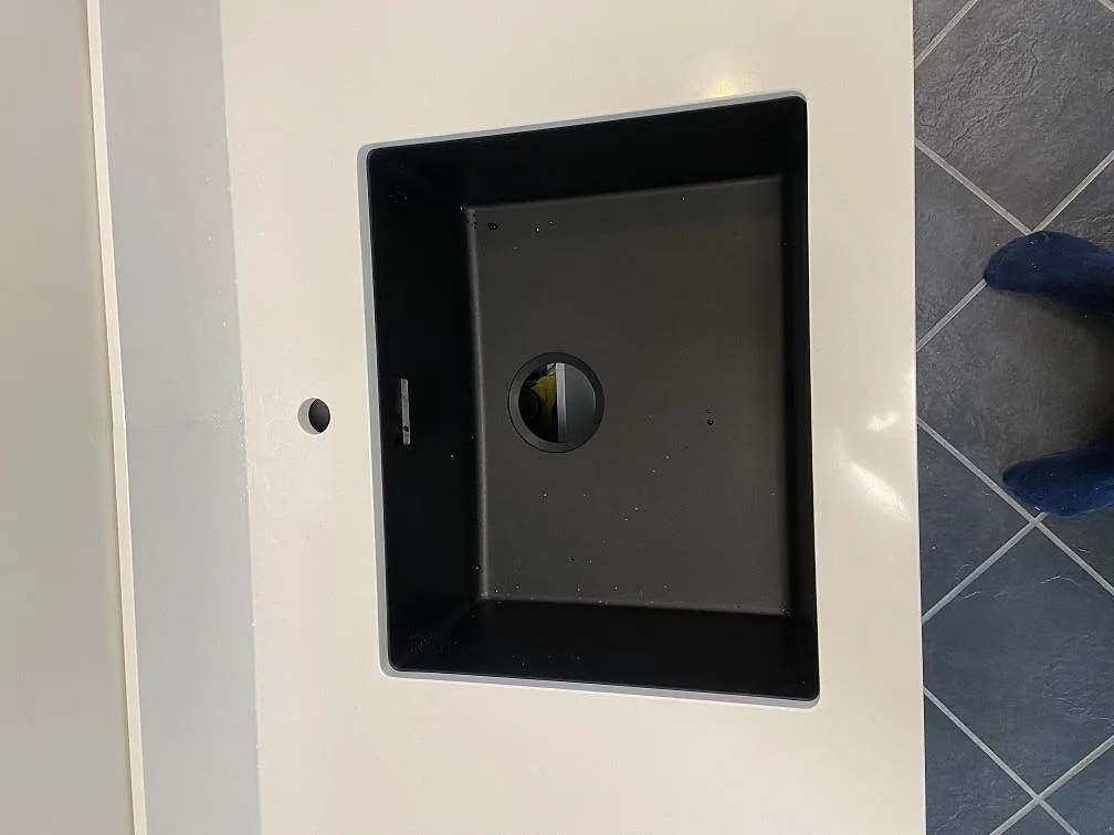 Køkkenbordplade i Silestone Miami White, Västra Frölunda – billede 8