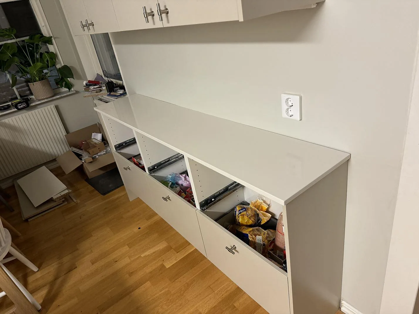 Køkkenbordplade i Silestone Miami White, Växjö