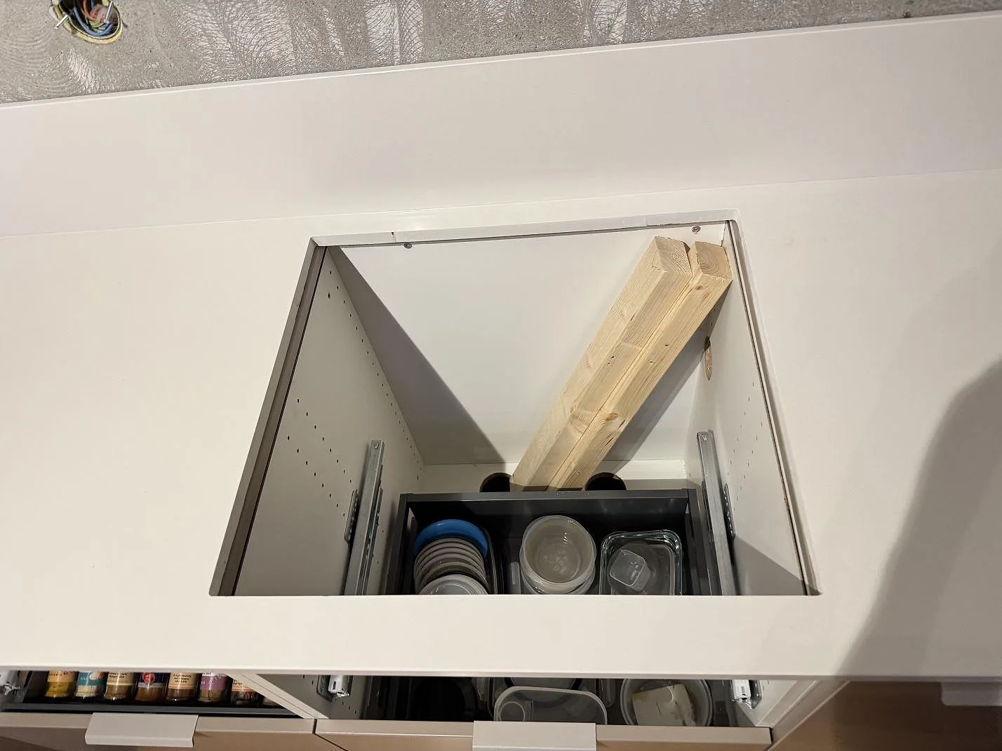Køkkenbordplade i Silestone Miami White, Växjö – billede 4