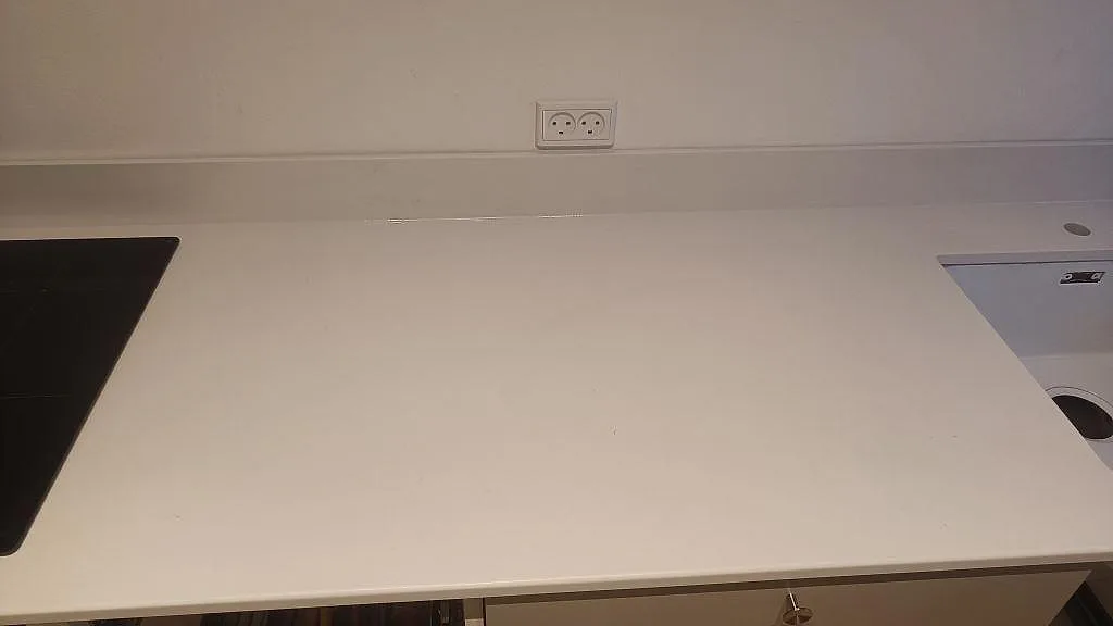 Køkkenbordplade i Silestone Miami White, Valby – billede 2