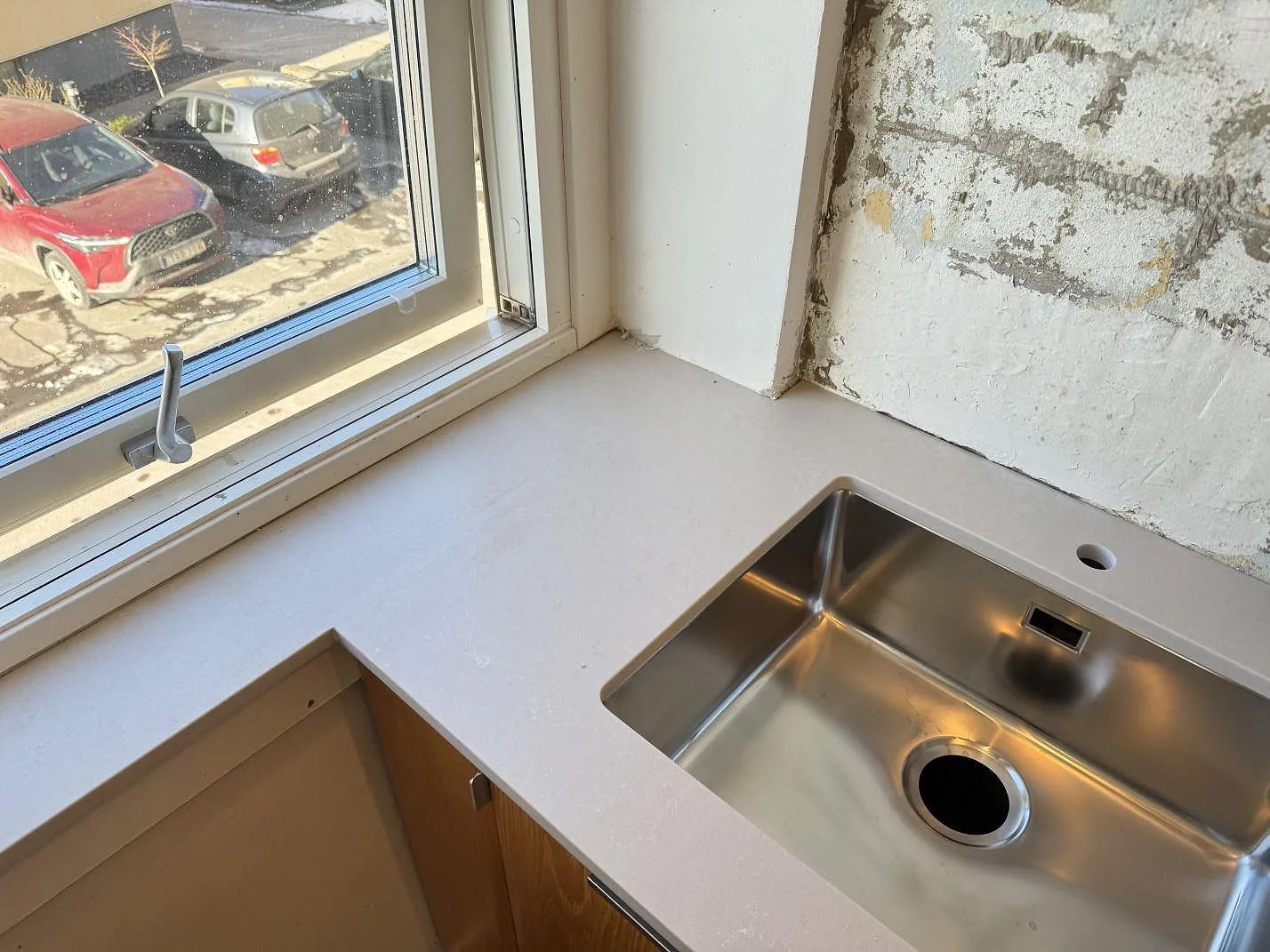 Køkkenbordplade i Silestone Motion Grey, Karlskrona – billede 3
