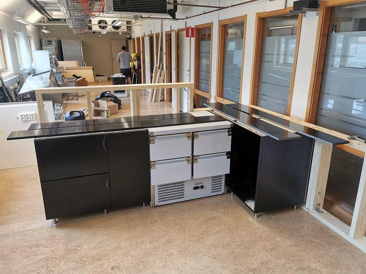 Køkkenø i Silestone Negro Tebas, Lund – billede 2