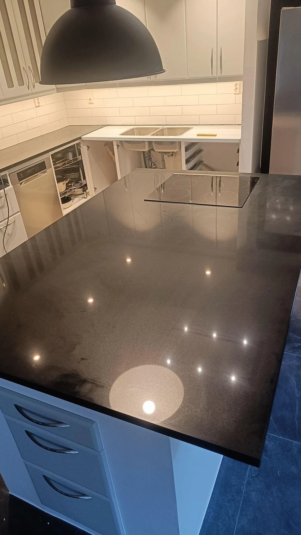 Køkkenbordplade i Silestone Negro Tebas, Södra Sandby – billede 2