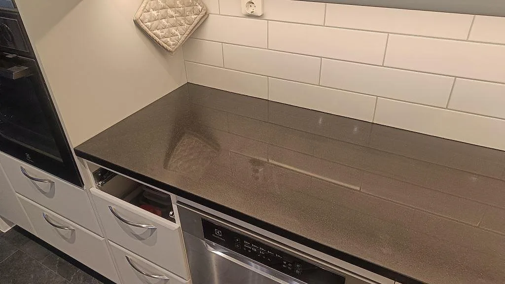 Køkkenbordplade i Silestone Negro Tebas, Södra Sandby – billede 6
