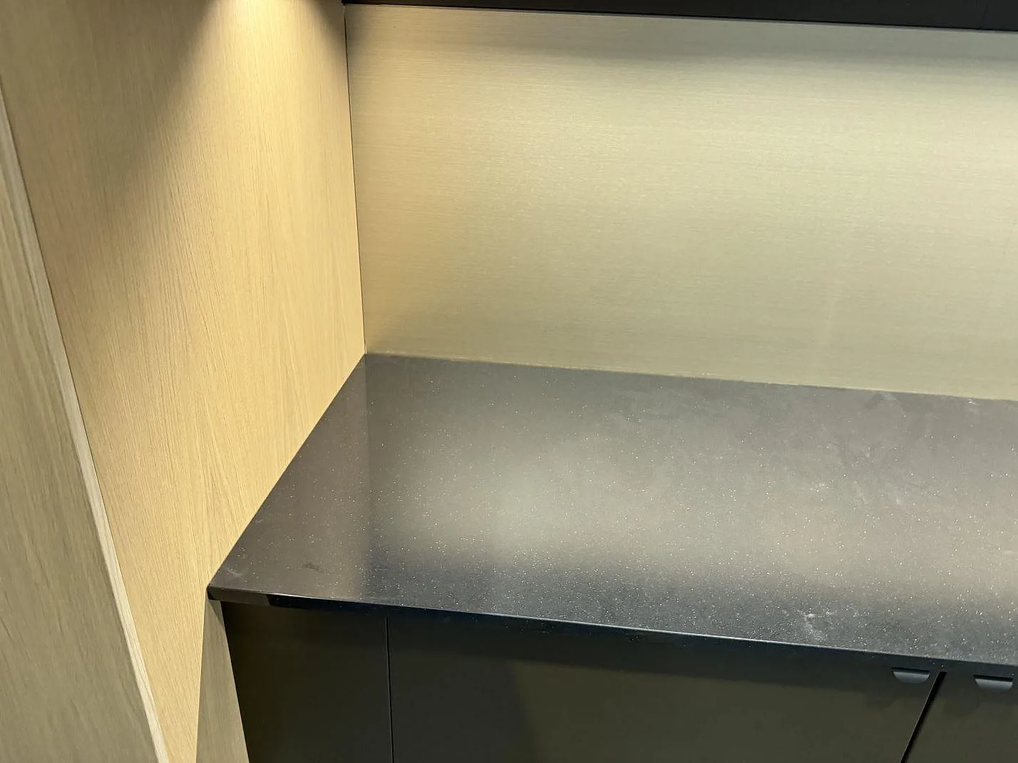 Køkkenbordplade i Silestone Night Tebas, Mölndal – billede 7