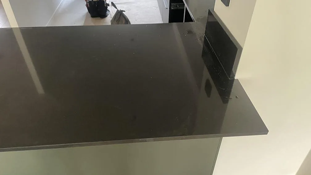 Køkkenbordplade i Silestone Night Tebas, Oxie – billede 6