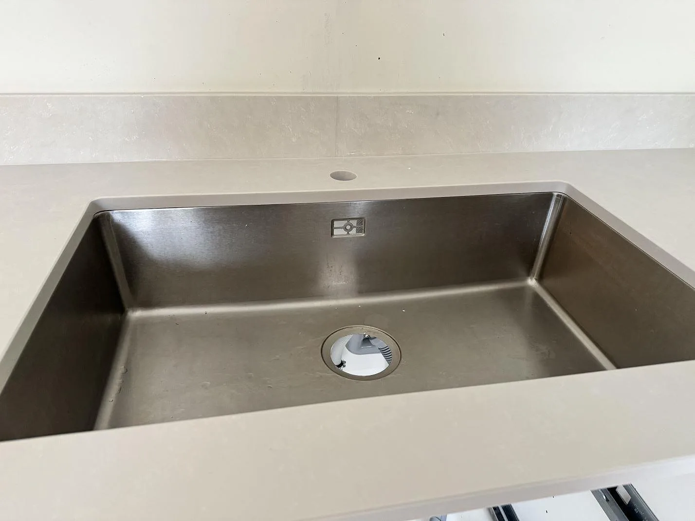Køkkenbordplade i Silestone Nolita, Nättraby – billede 6