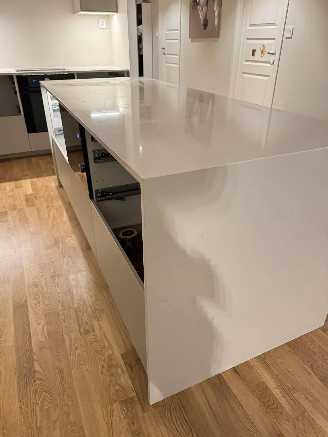 Køkkenbordplade i Silestone Persian White, Kävlinge – billede 6