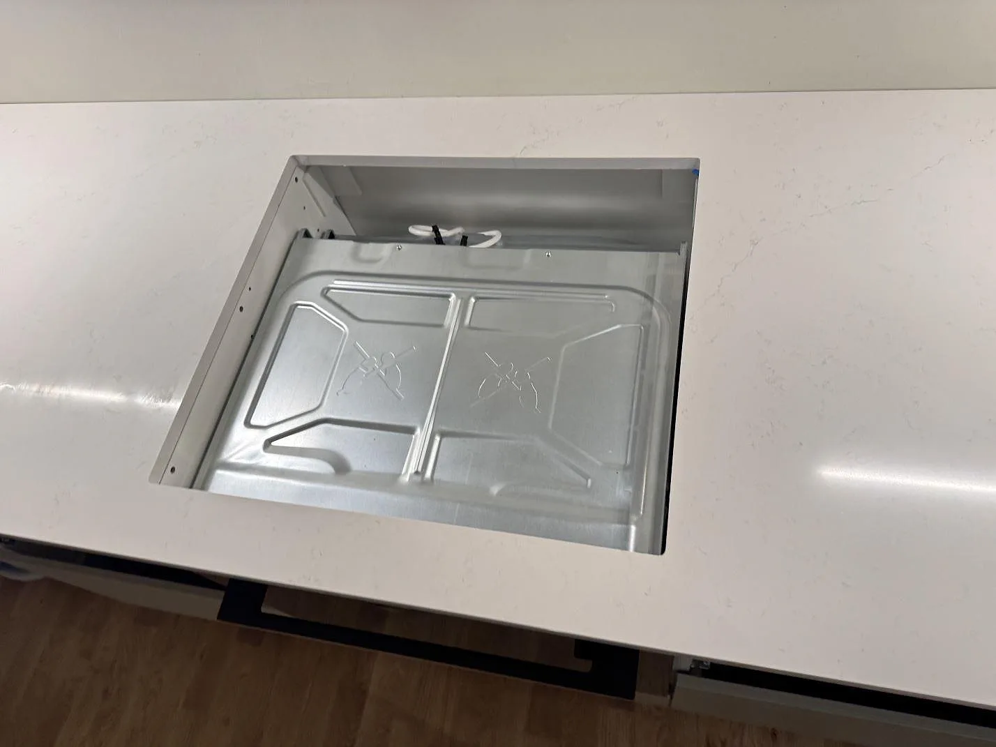 Køkkenbordplade i Silestone Persian White, Kävlinge – billede 3