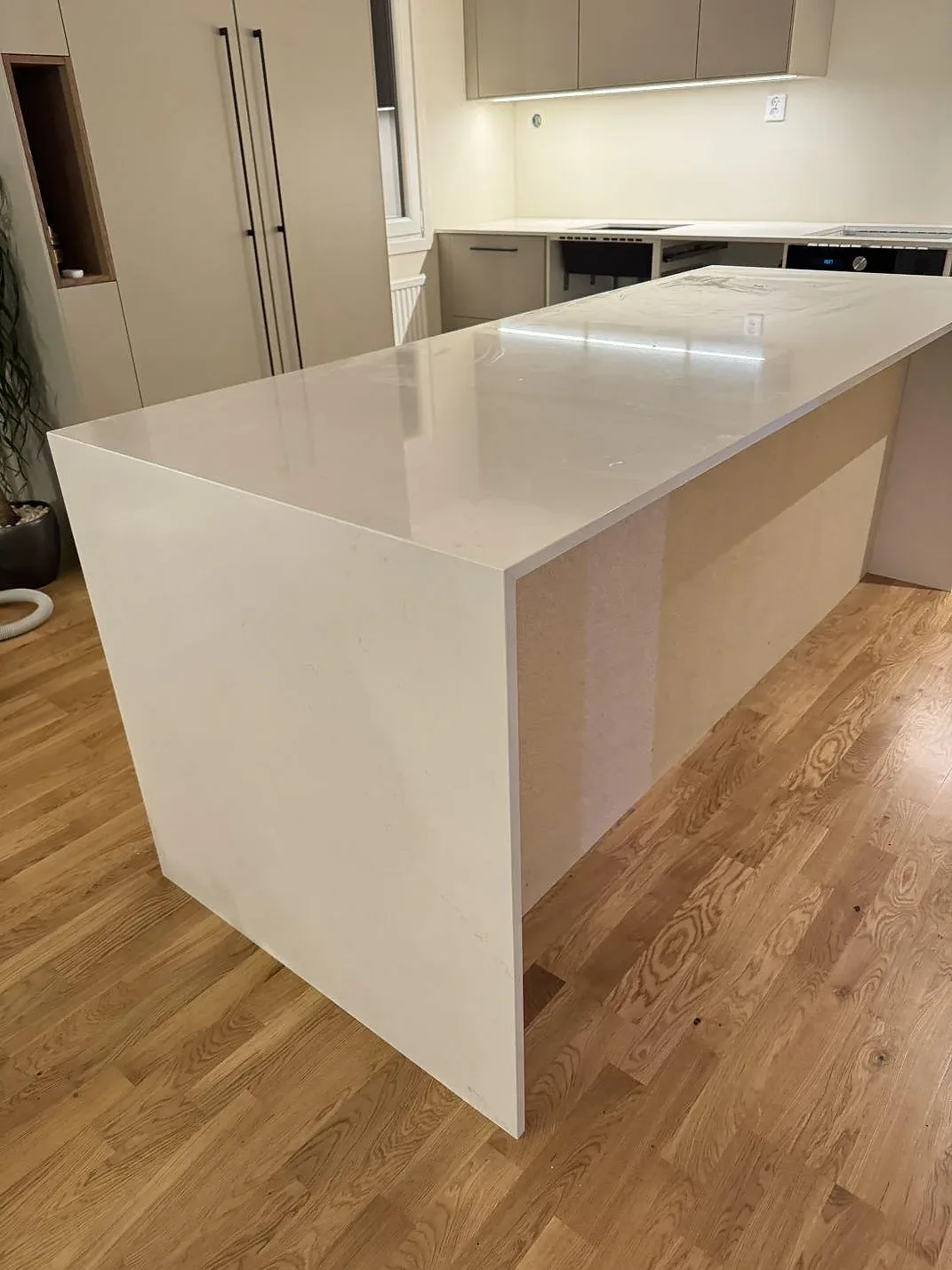 Køkkenbordplade i Silestone Persian White, Kävlinge – billede 5