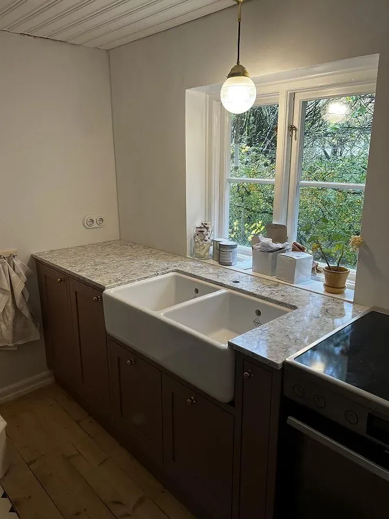 Gennemført projekt: Køkkenbordplade i Silestone Pietra, Tygelsjö.