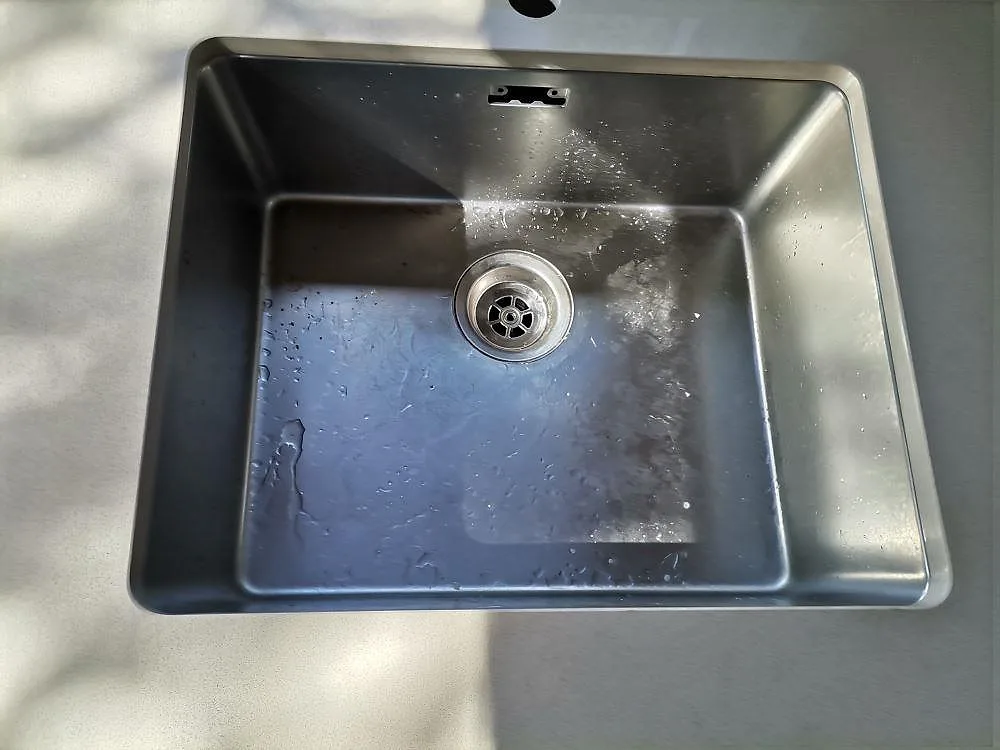 Køkkenbordplade i Silestone Rougui, Gräsö – billede 3
