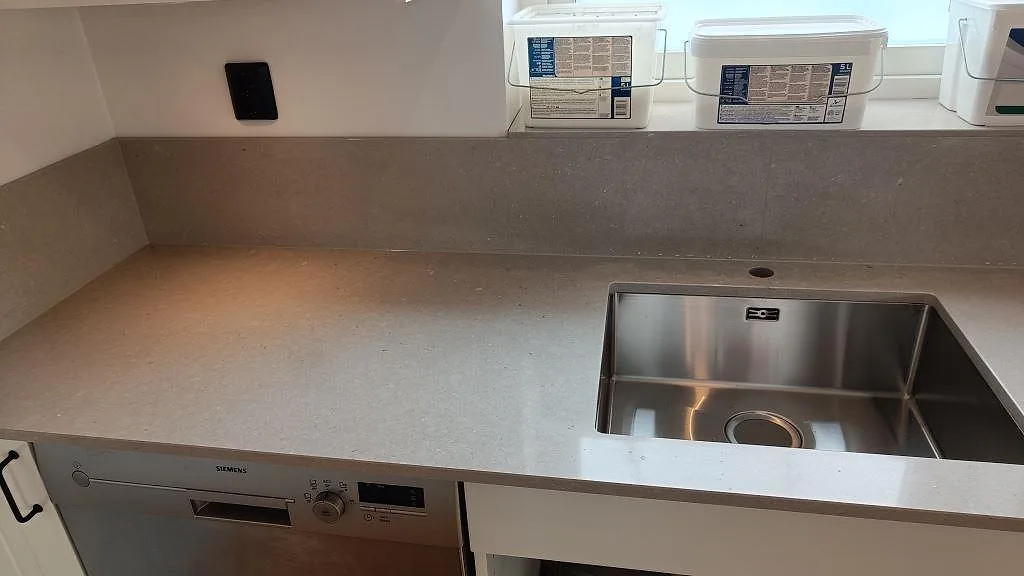 Køkkenbordplade i Silestone Royal Reef, Barsebäck – billede 3