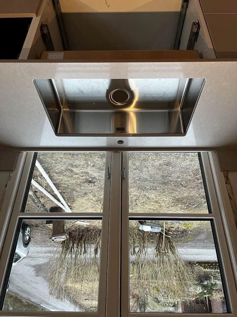 Køkkenbordplade i Silestone Royal Reef, Göteborg – billede 4
