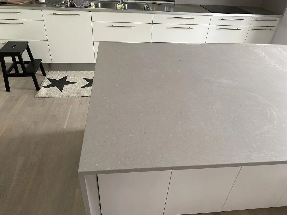 Køkkenbordplade i Silestone Royal Reef, Höllviken – billede 3