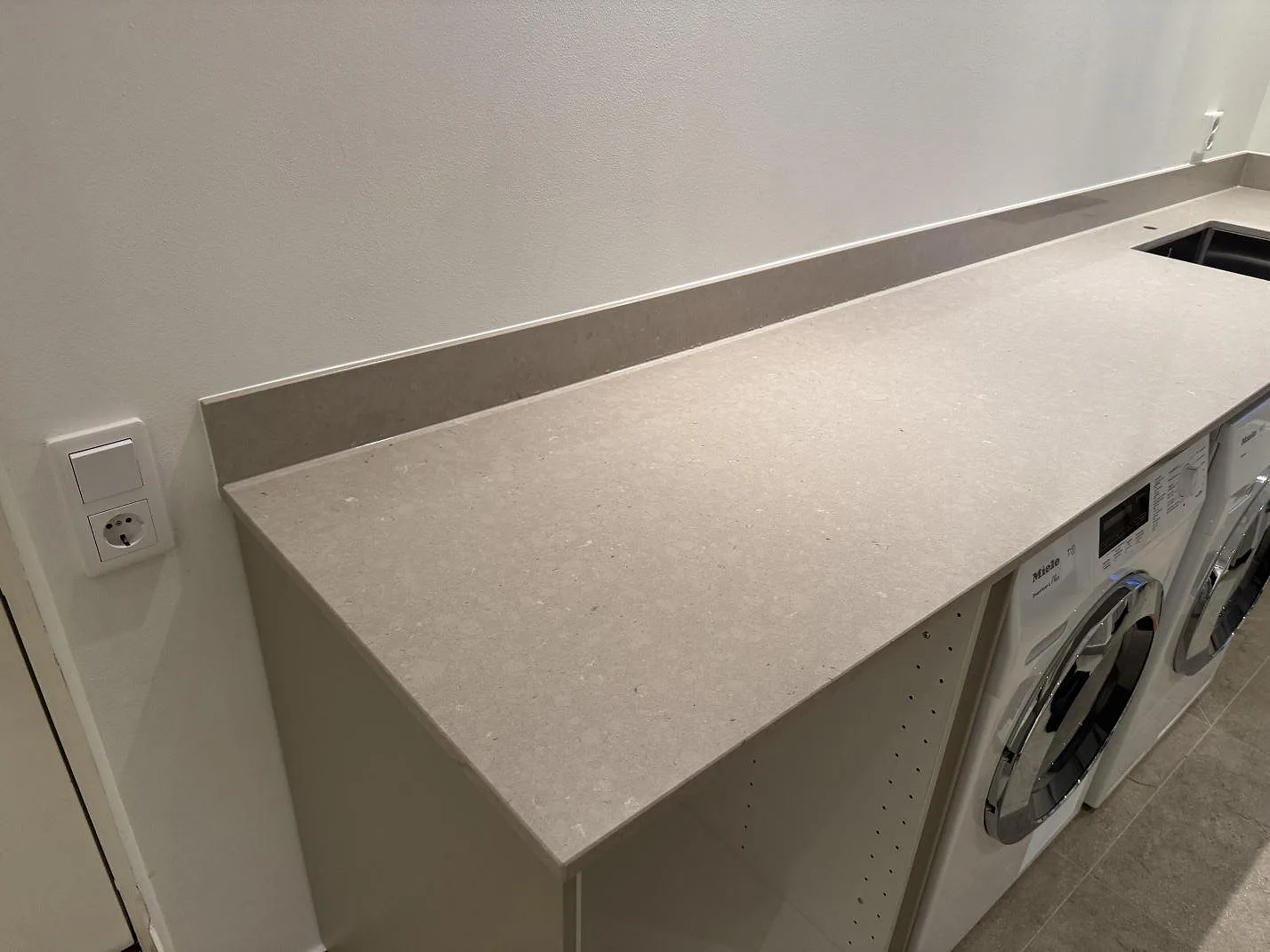 Bordplade i Silestone Royal Reef, Höllviken – billede 4