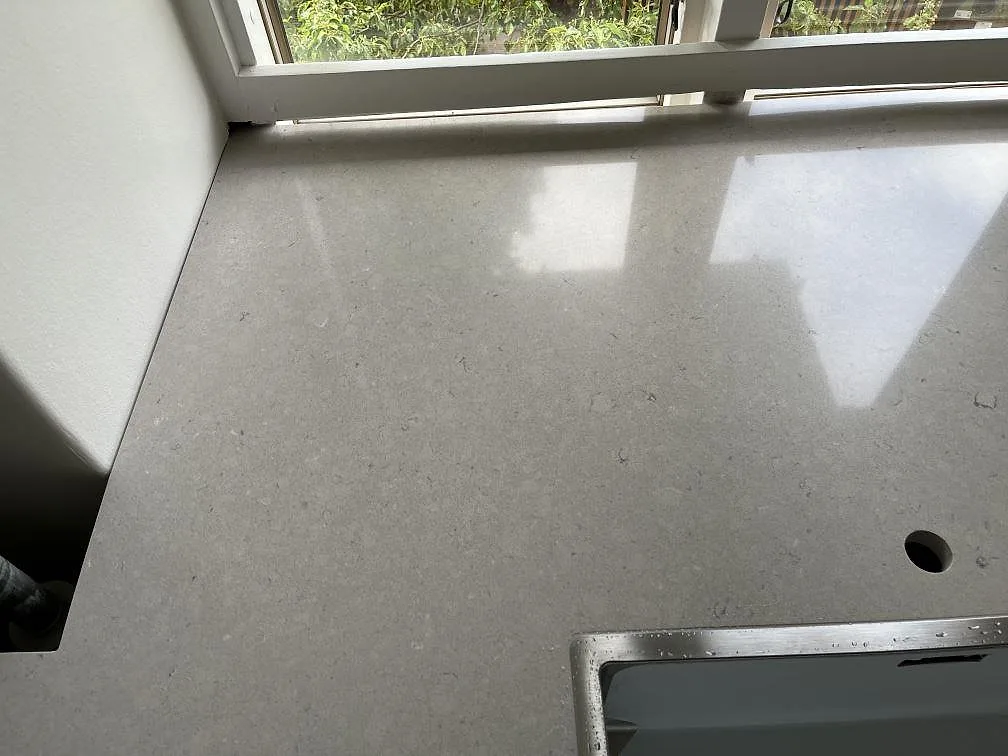 Køkkenbordplade i Silestone Royal Reef, København N. – billede 6