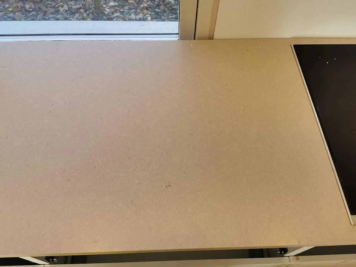 Køkkenbordplade i Silestone Royal Reef, Lerberget – billede 4