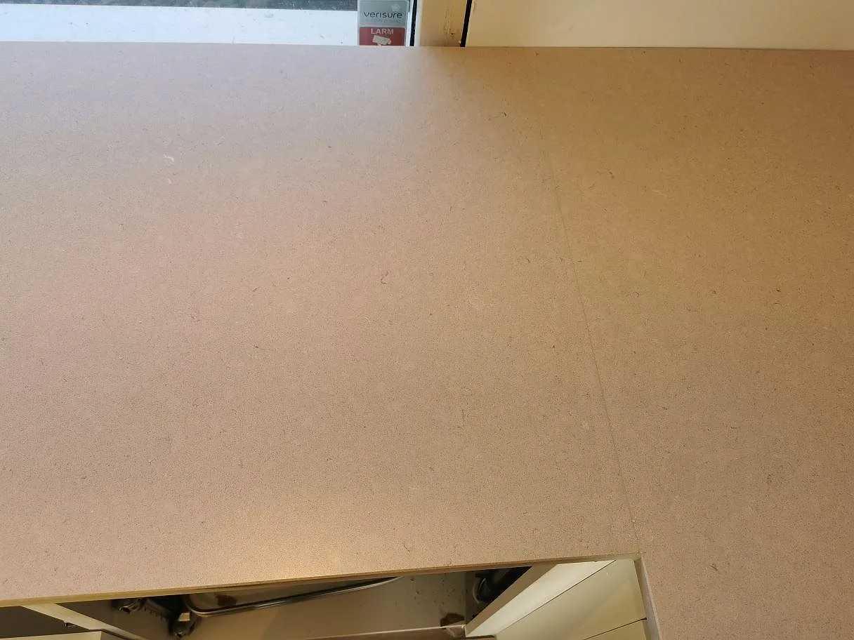 Køkkenbordplade i Silestone Royal Reef, Lerberget – billede 7