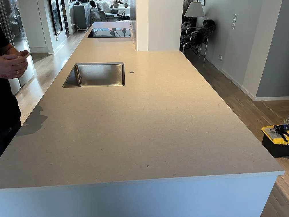 Køkkenbordplade i Silestone Royal Reef, Limhamn