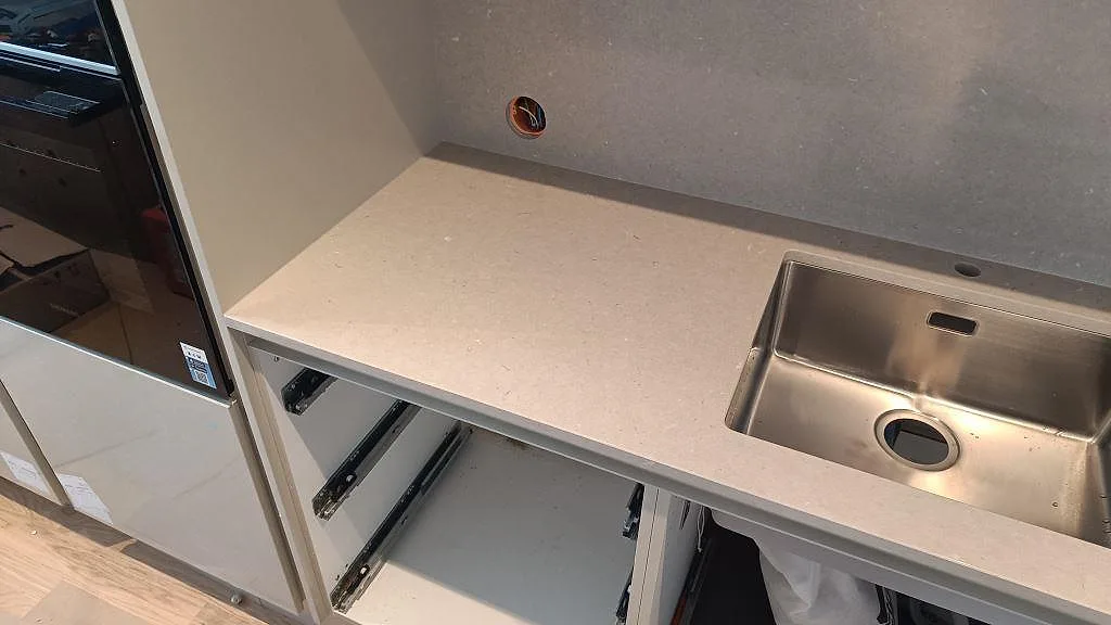 Køkkenbordplade i Silestone Royal Reef, Limhamn – billede 7