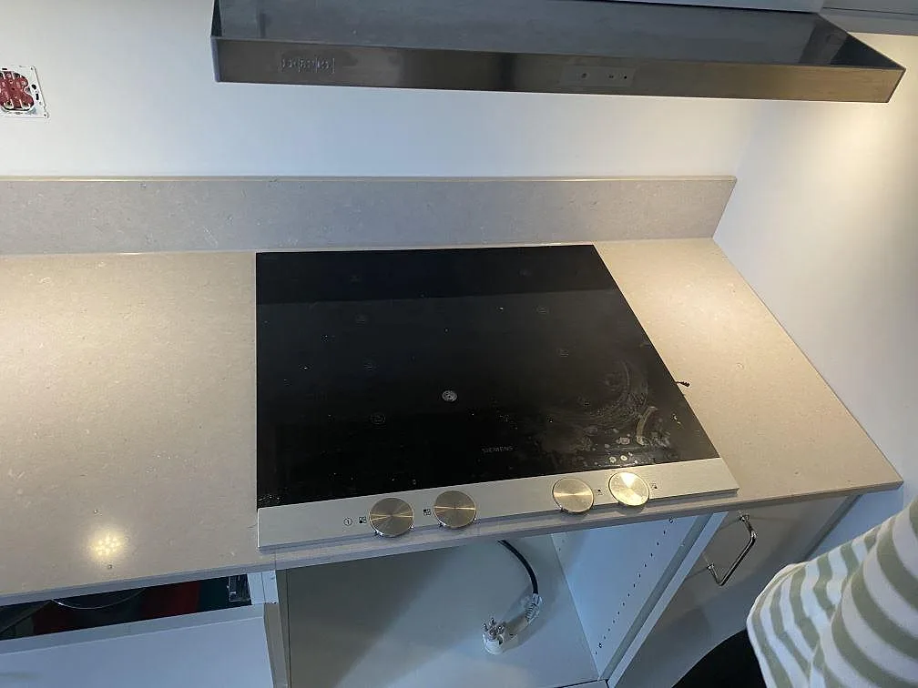 Køkkenbordplade i Silestone Royal Reef, Lund – billede 3