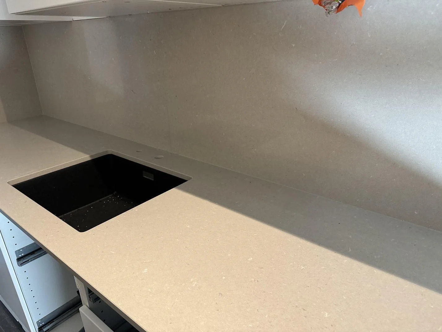 Køkkenbordplade i Silestone Royal Reef, Malmö – billede 2