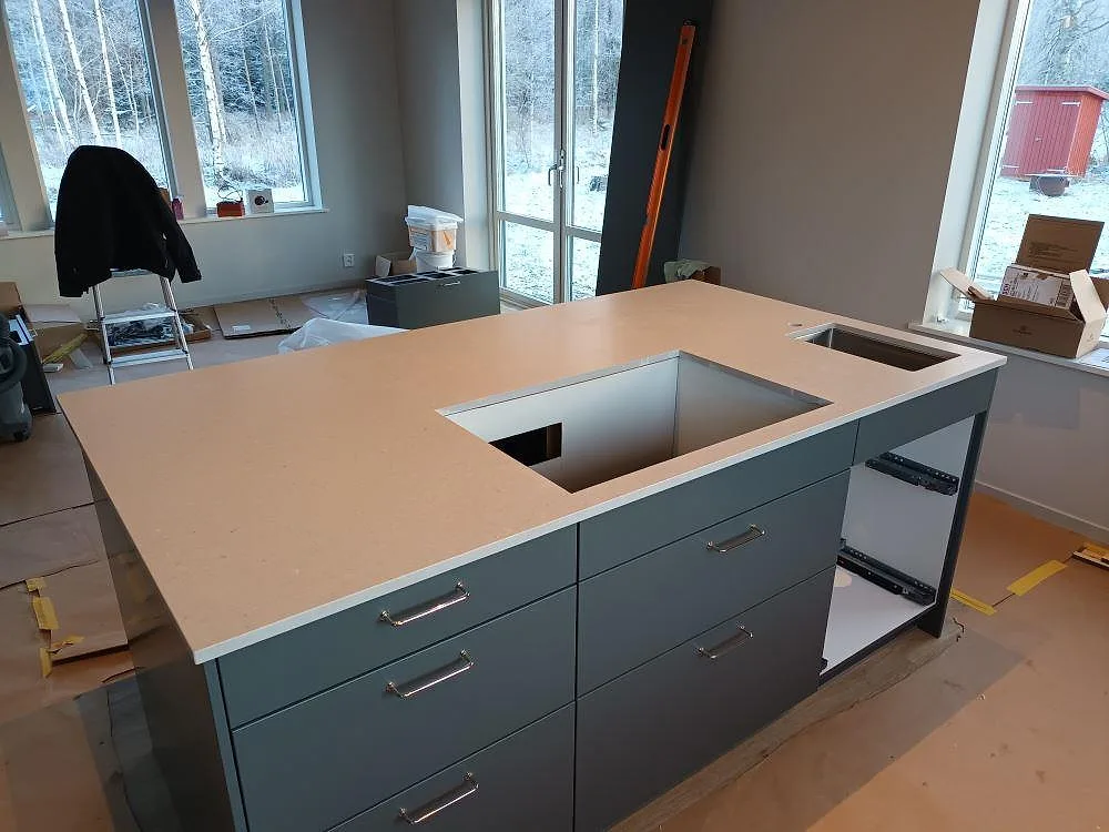 Køkkenbordplade i Silestone Royal Reef, Örebro – billede 3