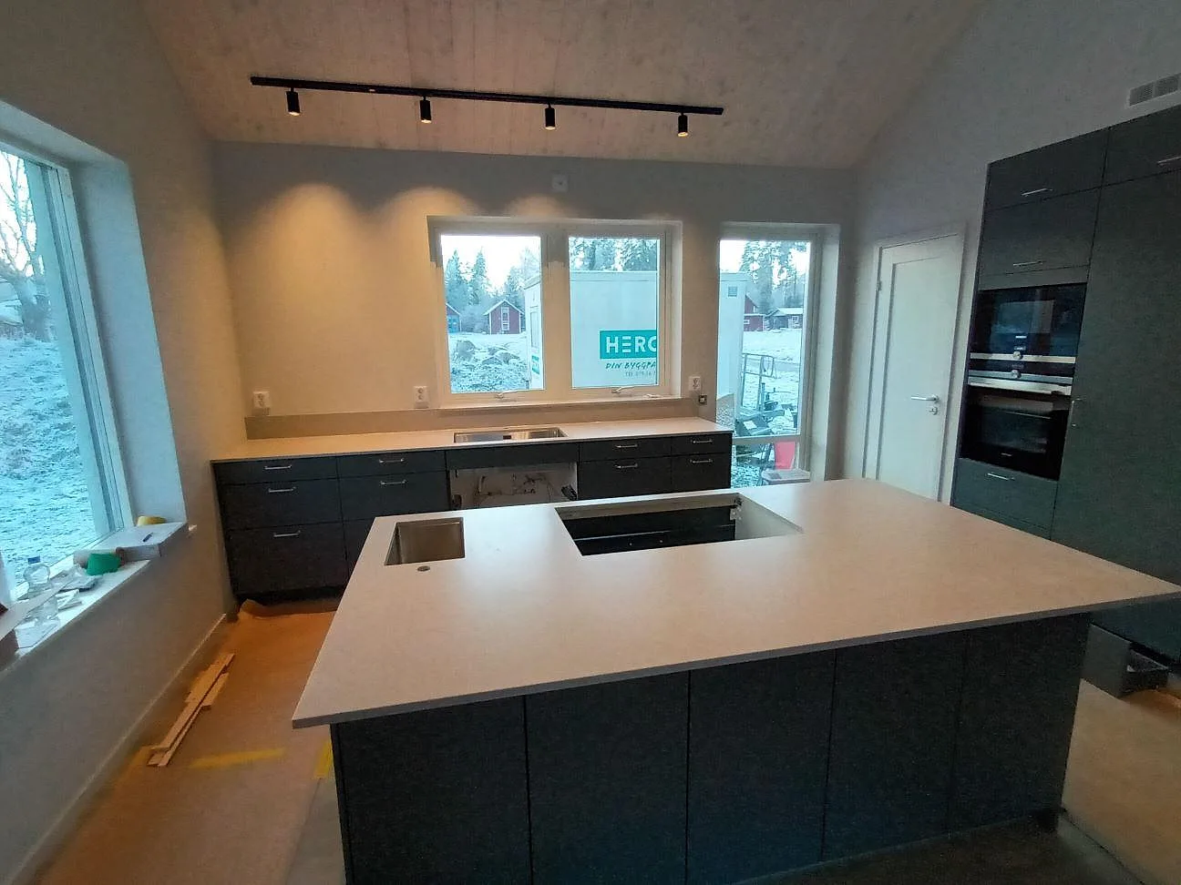Køkkenbordplade i Silestone Royal Reef, Örebro – billede 2