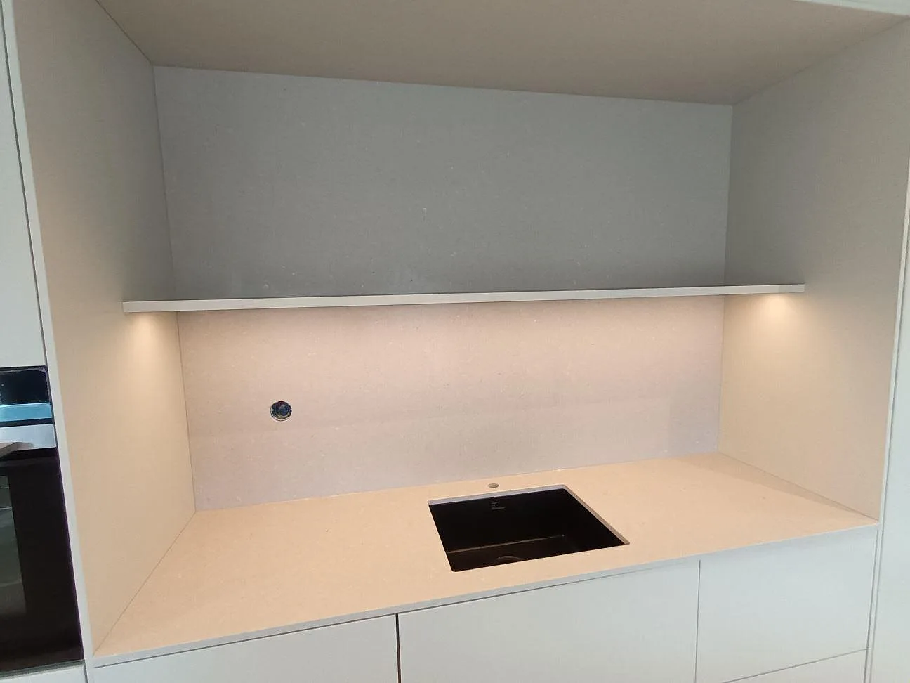 Køkkenbordplade i Silestone Royal Reef, Örebro – billede 3